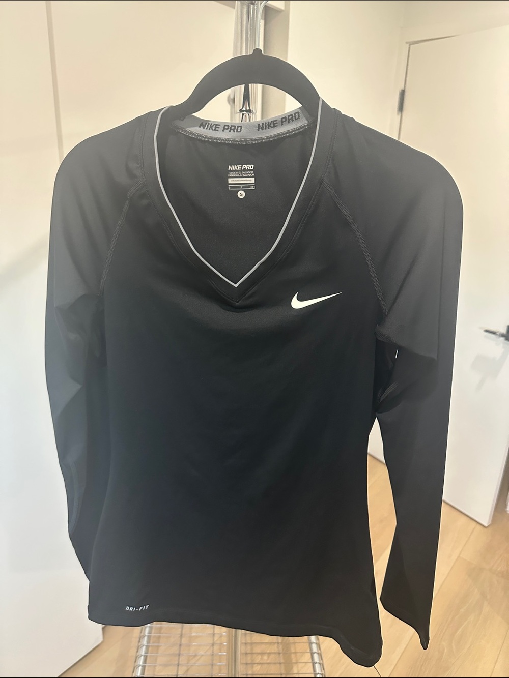 Nike Black Long-Sleeve V-Neck Performance Top